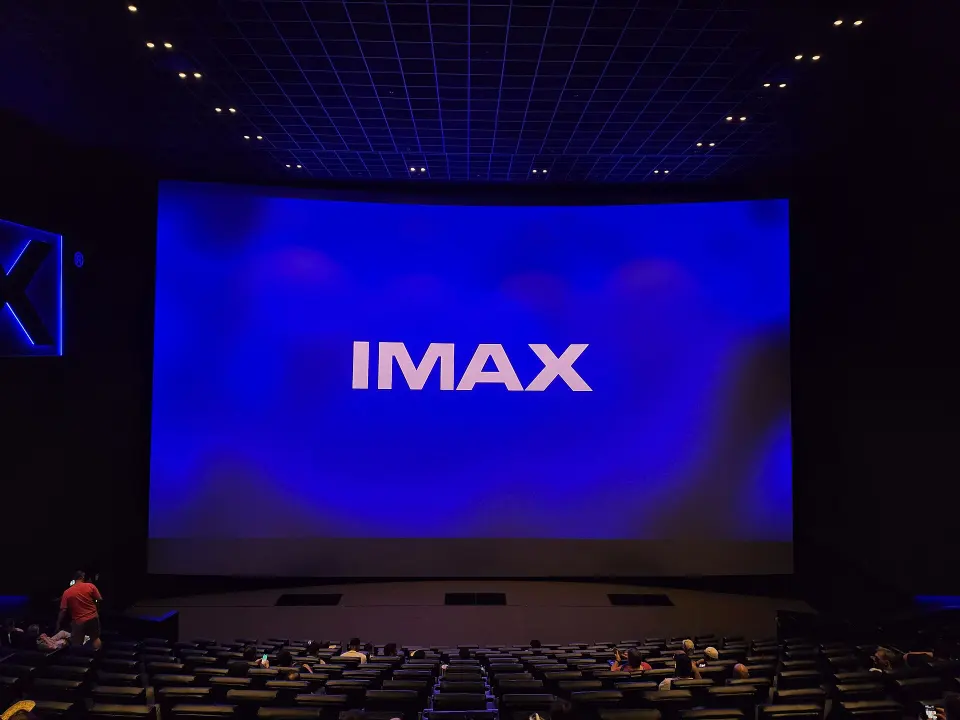 Image liée à « La migration de la peur : de l'IMAX au streaming en trois décennies ».